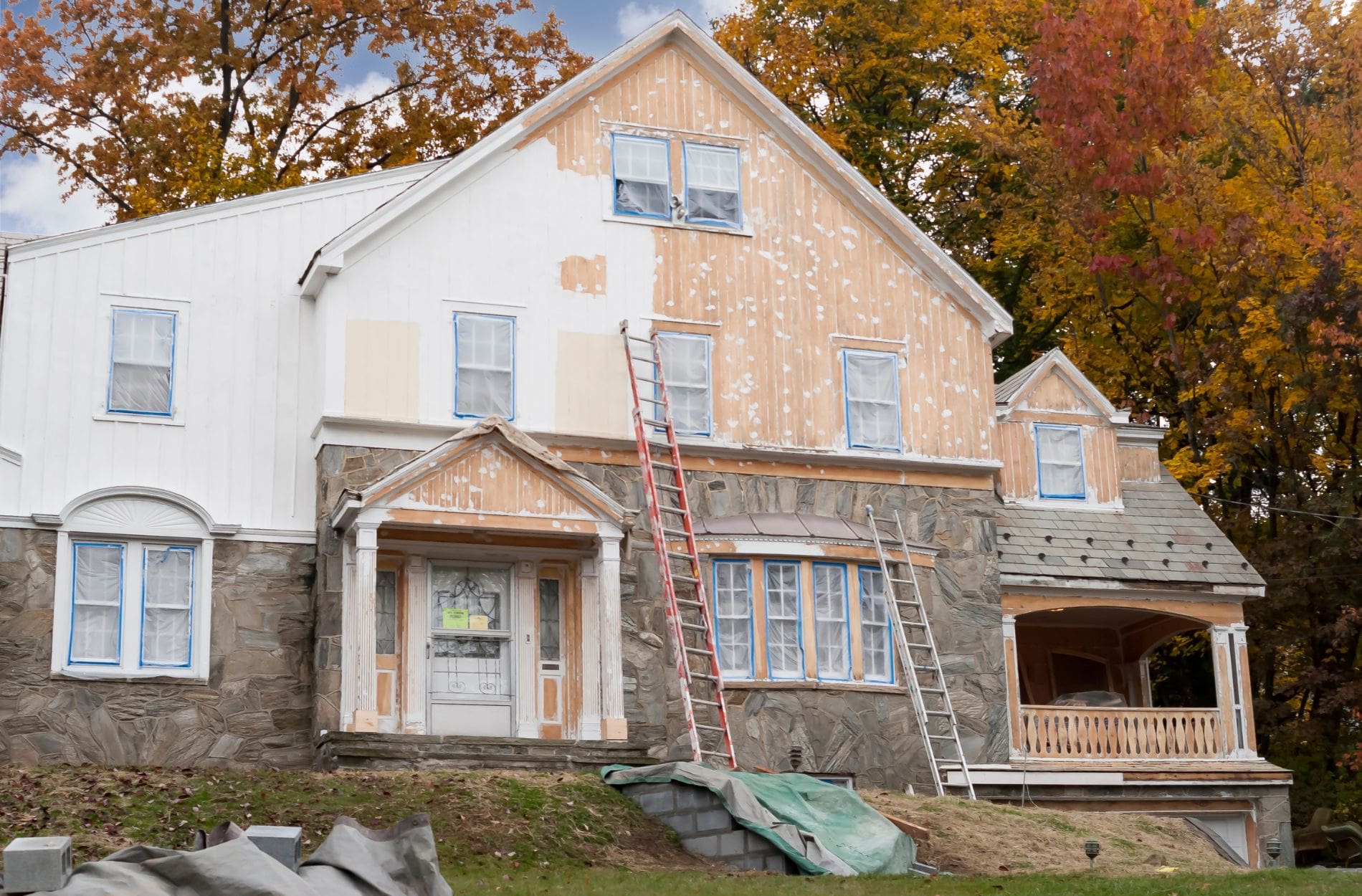 A home in Richmond, VA being painted