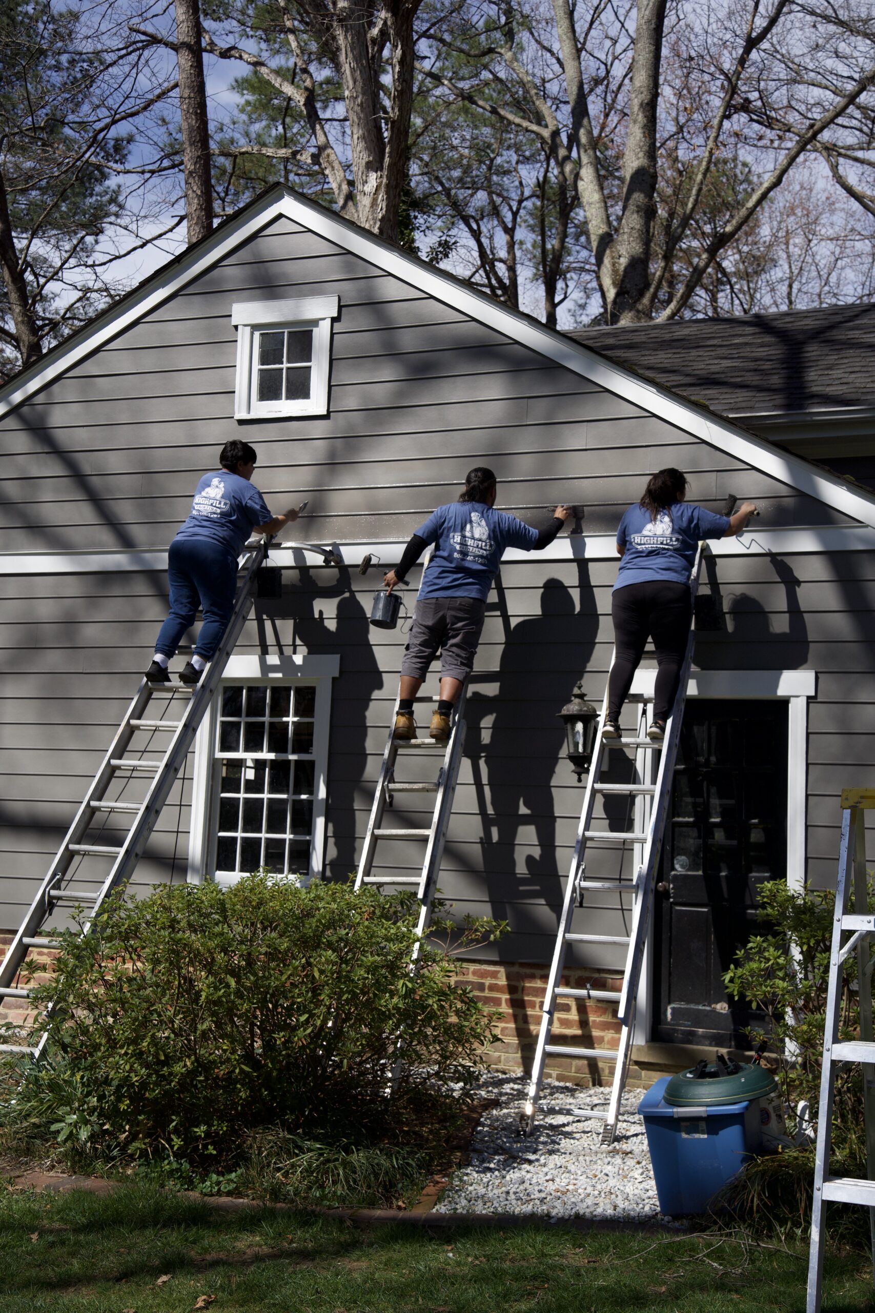 Richmond Painters painting exterior of home